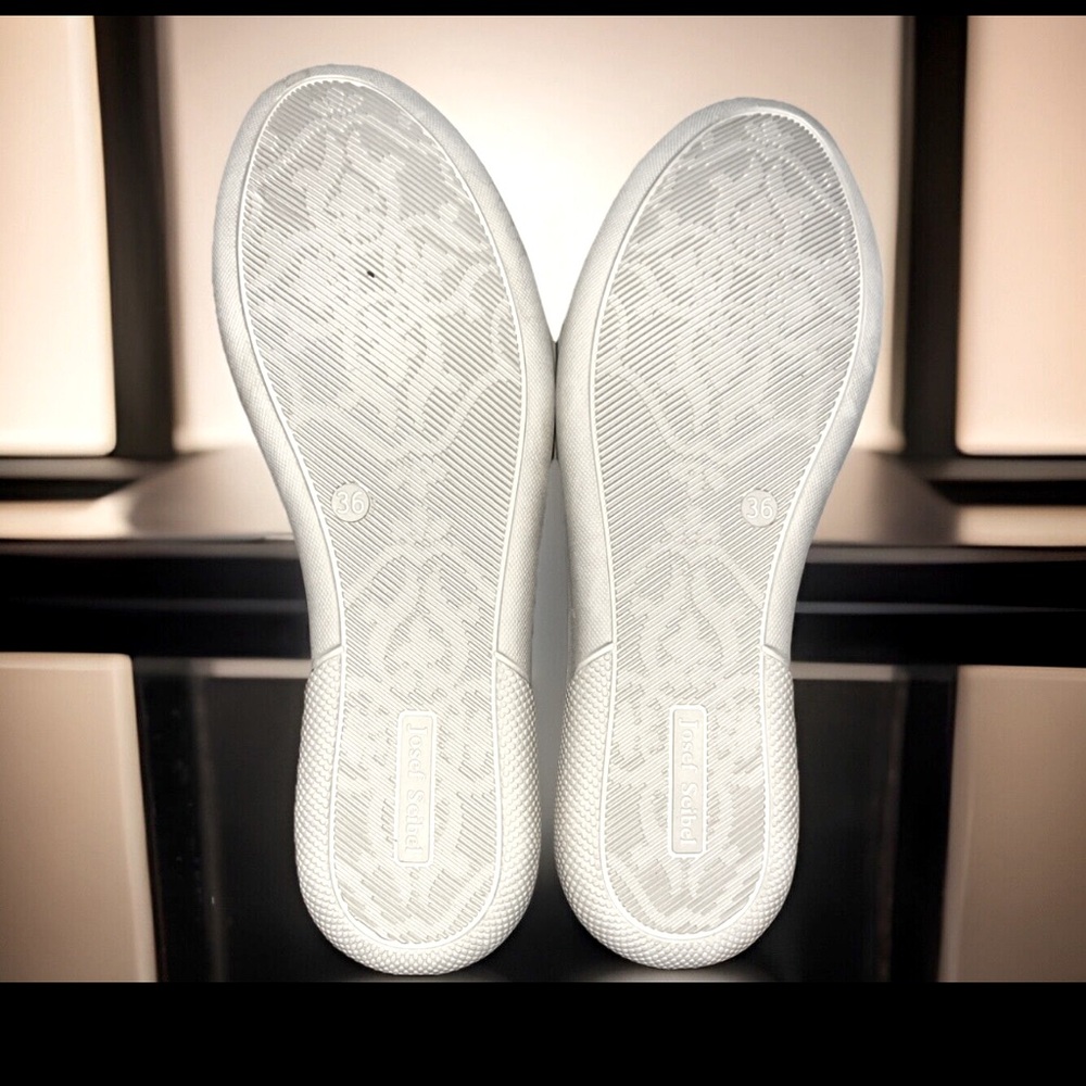 Josef Seibel Full Grain Leather Closed Toe Slip On Loafers Shoes W/Elastic Band - Picture 13 of 15